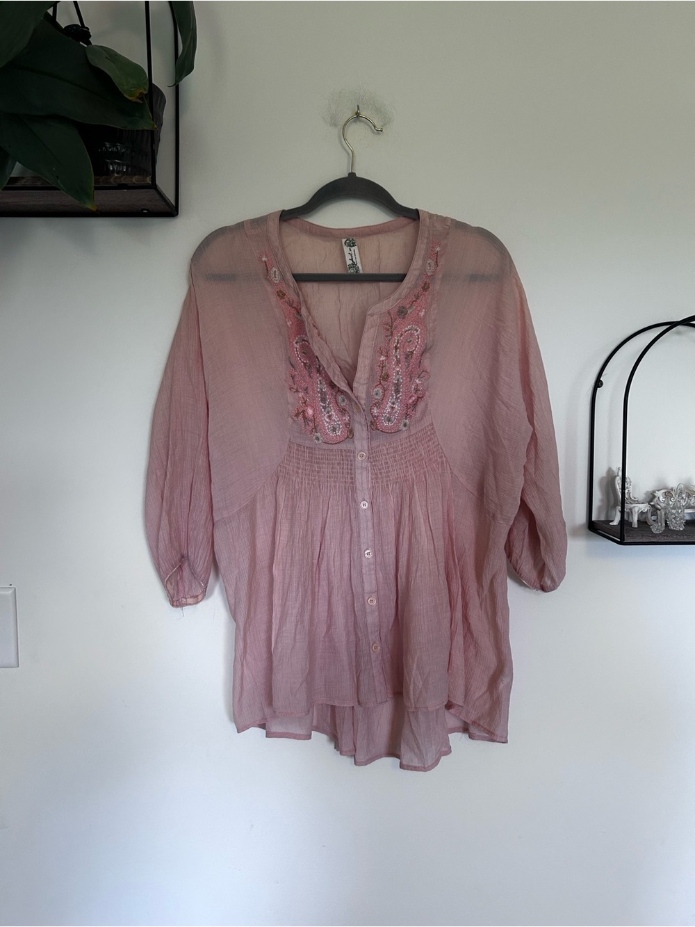 Free People Vintage‎ Dusty Pink Gauzy Semi Sheer Button Up Blouse Shirt